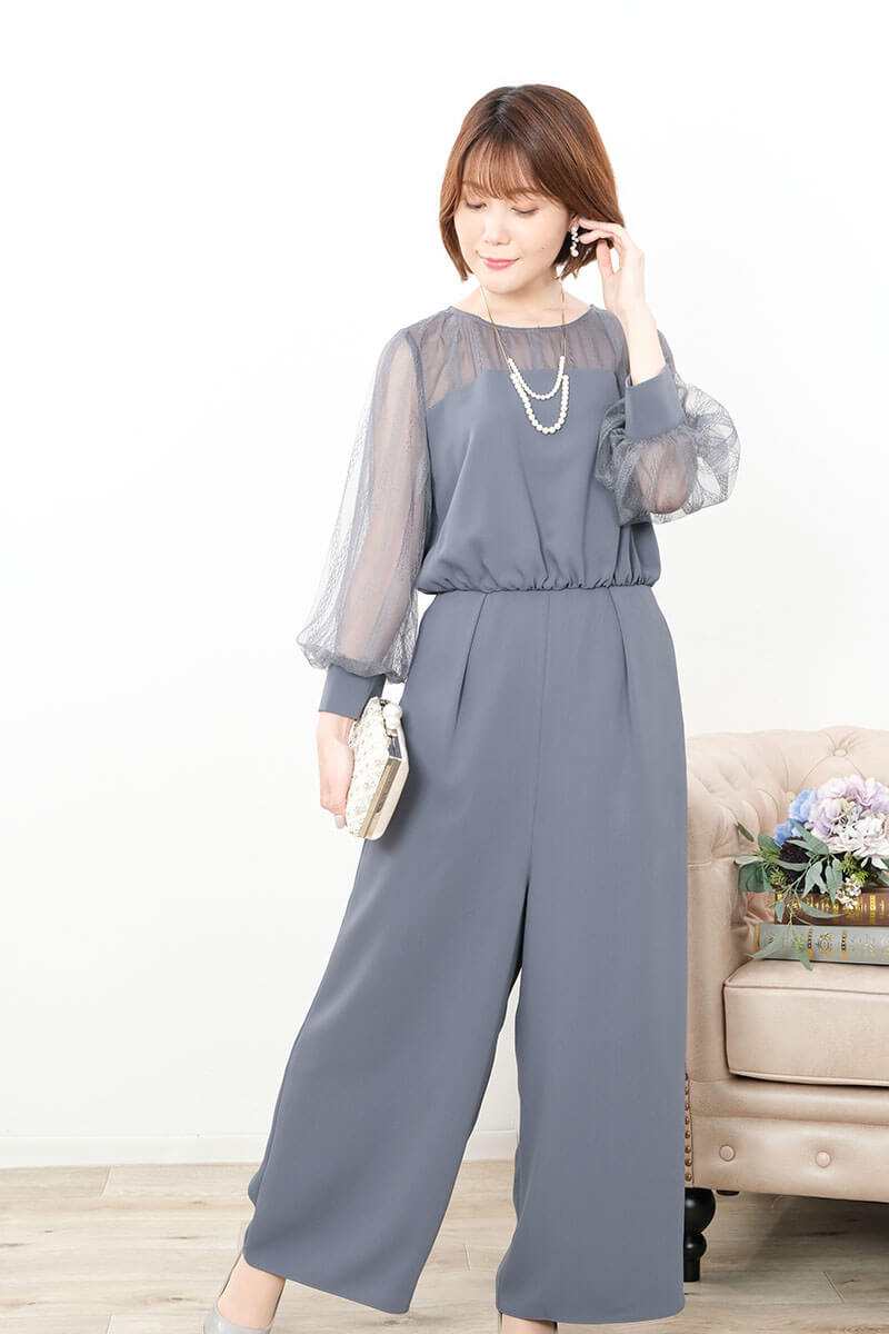 ダルブルーのボリュームレーススリーブパンツドレス