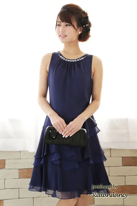 ネイビーのティアードフリルビジュードレス