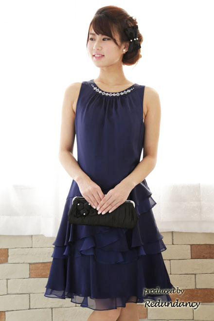 ネイビーのティアードフリルビジュードレス