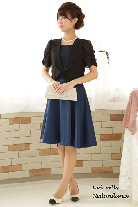 ネイビー×ネイビーのハイウエストAラインドレス