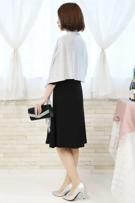 ブラックのシフォンドレープドレス