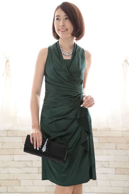 グリーンのアメリカンスリーブタイトドレス