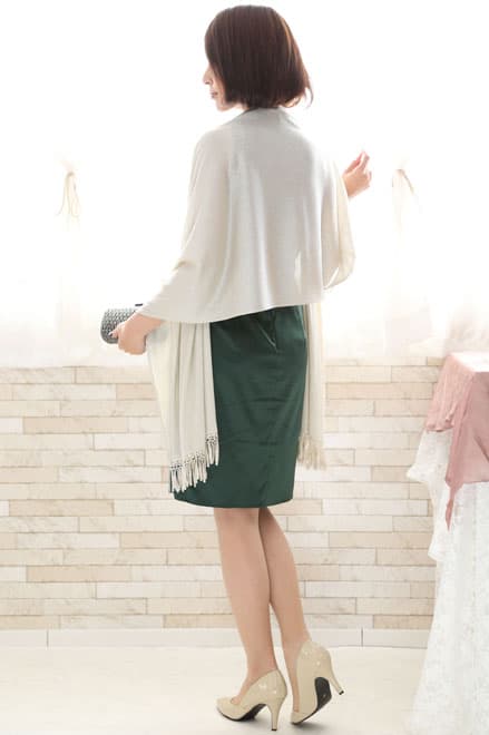 グリーンのアメリカンスリーブタイトドレス