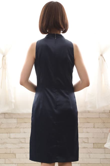 ネイビーのアメリカンスリーブタイトドレス