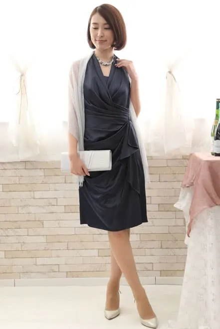 ネイビーのアメリカンスリーブタイトドレス