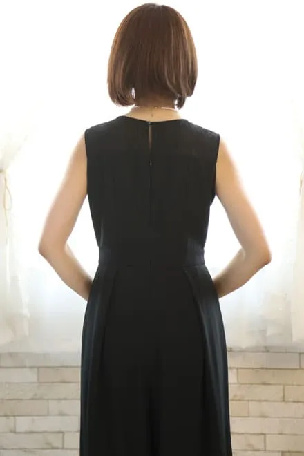 ブラックのビスチェ風ガウチョパンツドレス