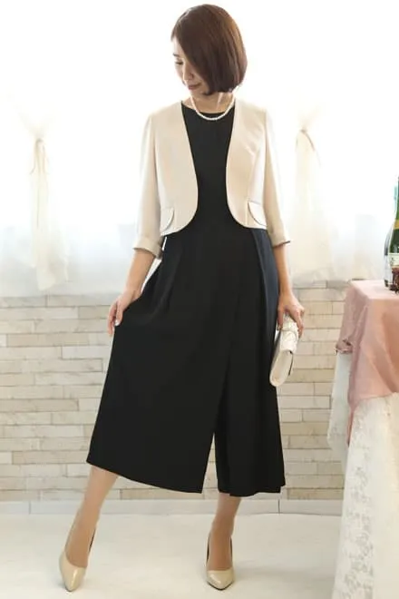 ブラックのビスチェ風ガウチョパンツドレス