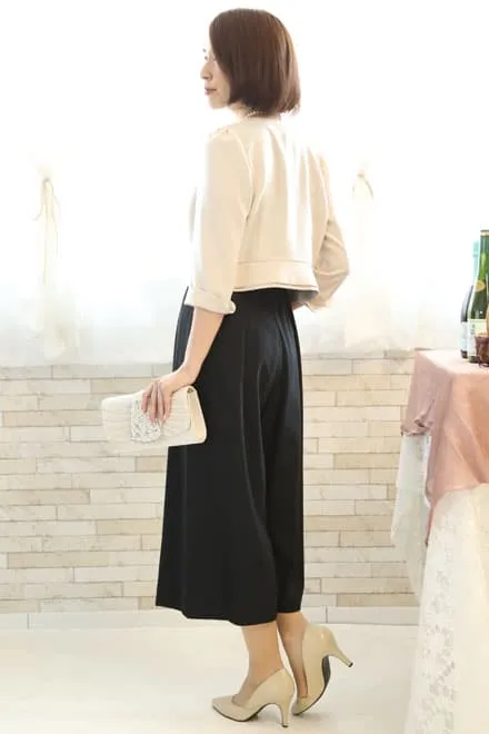 ブラックのビスチェ風ガウチョパンツドレス