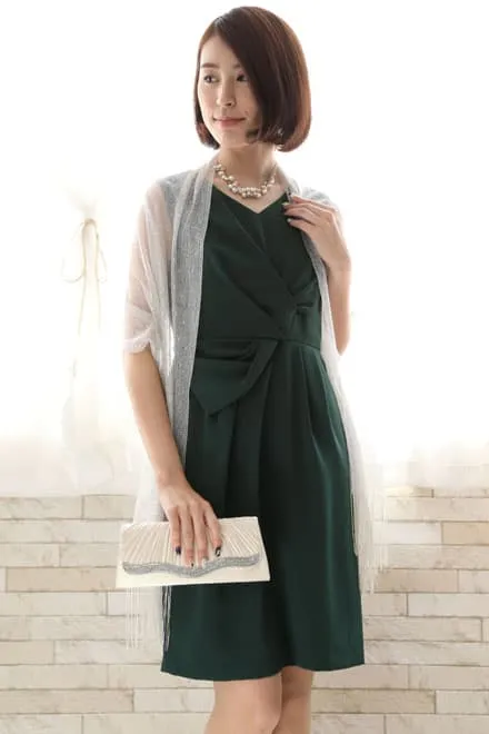 ダークグリーンのひざ丈Iラインドレス