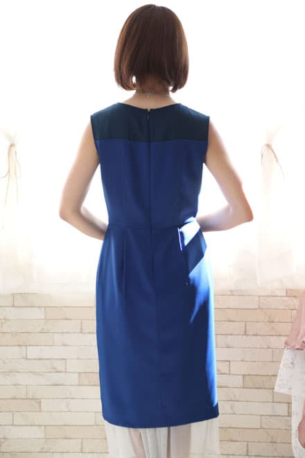 ロイヤルブルーのチュール切替Iラインドレス