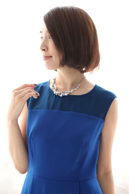 ロイヤルブルーのチュール切替Iラインドレス