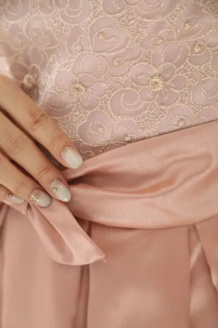 ピンクの花柄フレンチスリーブドレス