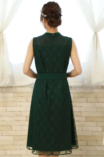 ダークグリーンのハイネック総レースドレス