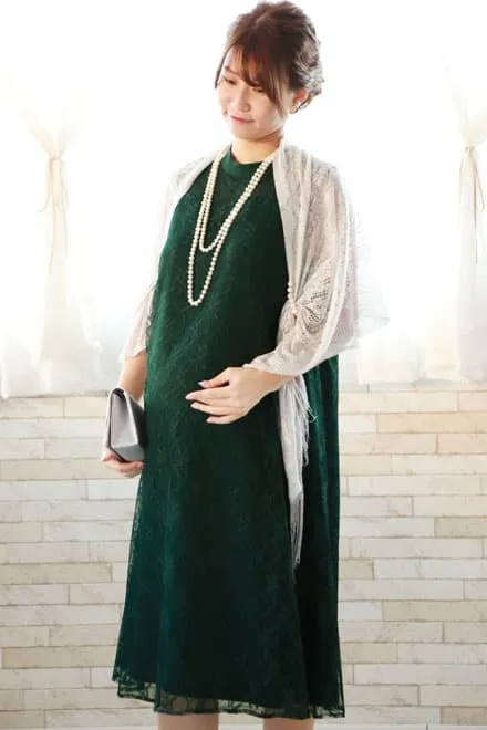 ダークグリーンのハイネック総レースドレス