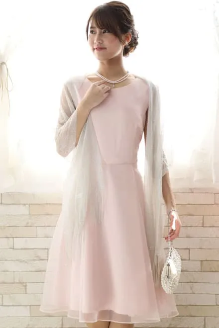 ピンクのノースリーブオーガンジードレス