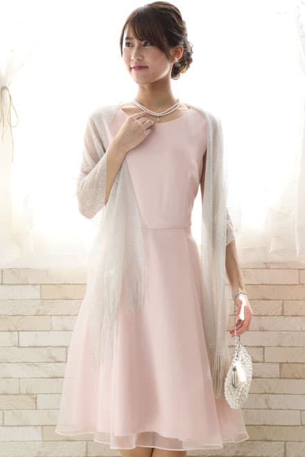 ピンクのノースリーブオーガンジードレス