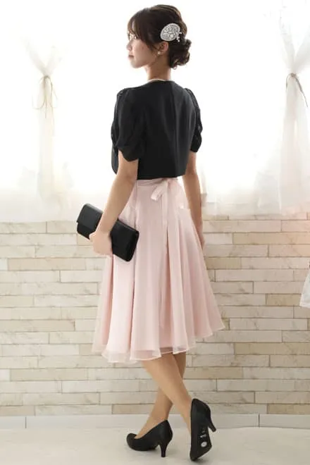 ピンクのノースリーブオーガンジードレス