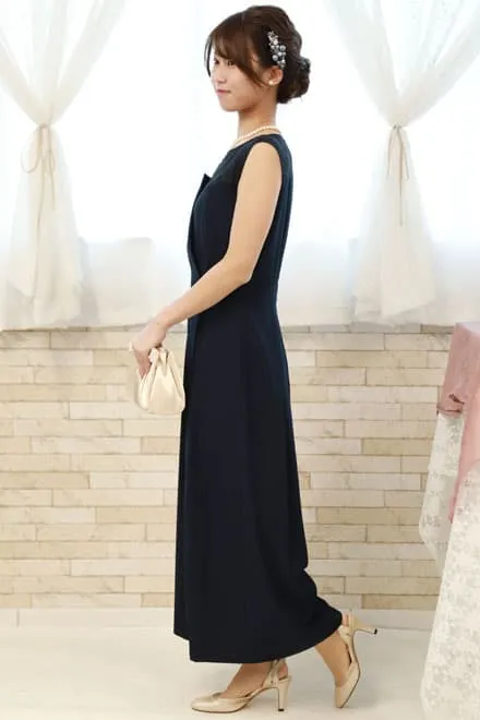 ネイビーのビスチェ風ガウチョパンツドレス