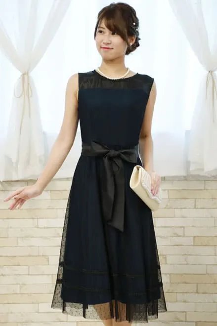 ブルーグリーン×ブラックのドット柄チュールドレス