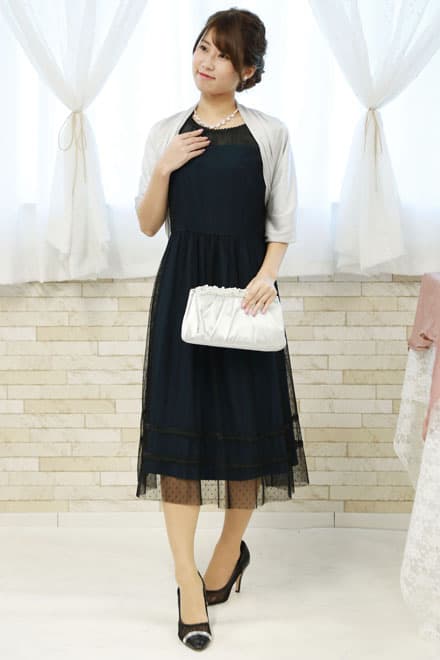 ブルーグリーン×ブラックのドット柄チュールドレス