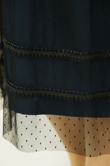 ブルーグリーン×ブラックのドット柄チュールドレス