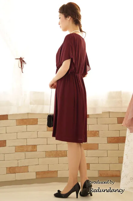 ボルドーのウエストビジュー膝丈ワンピース