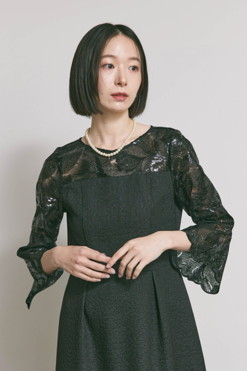ブラックのブリエレースジャガードドレス [ 店頭販売価格 42,900円 ]