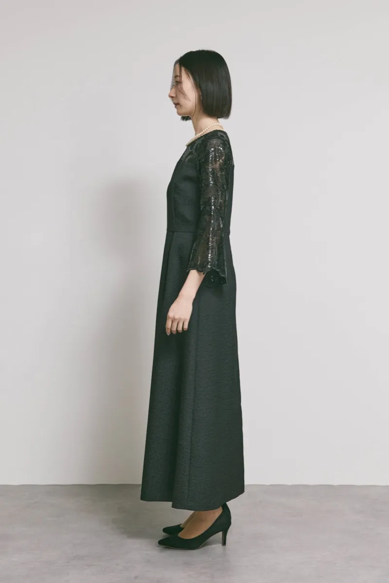 ブラックのブリエレースジャガードドレス [ 店頭販売価格 42,900円 ]