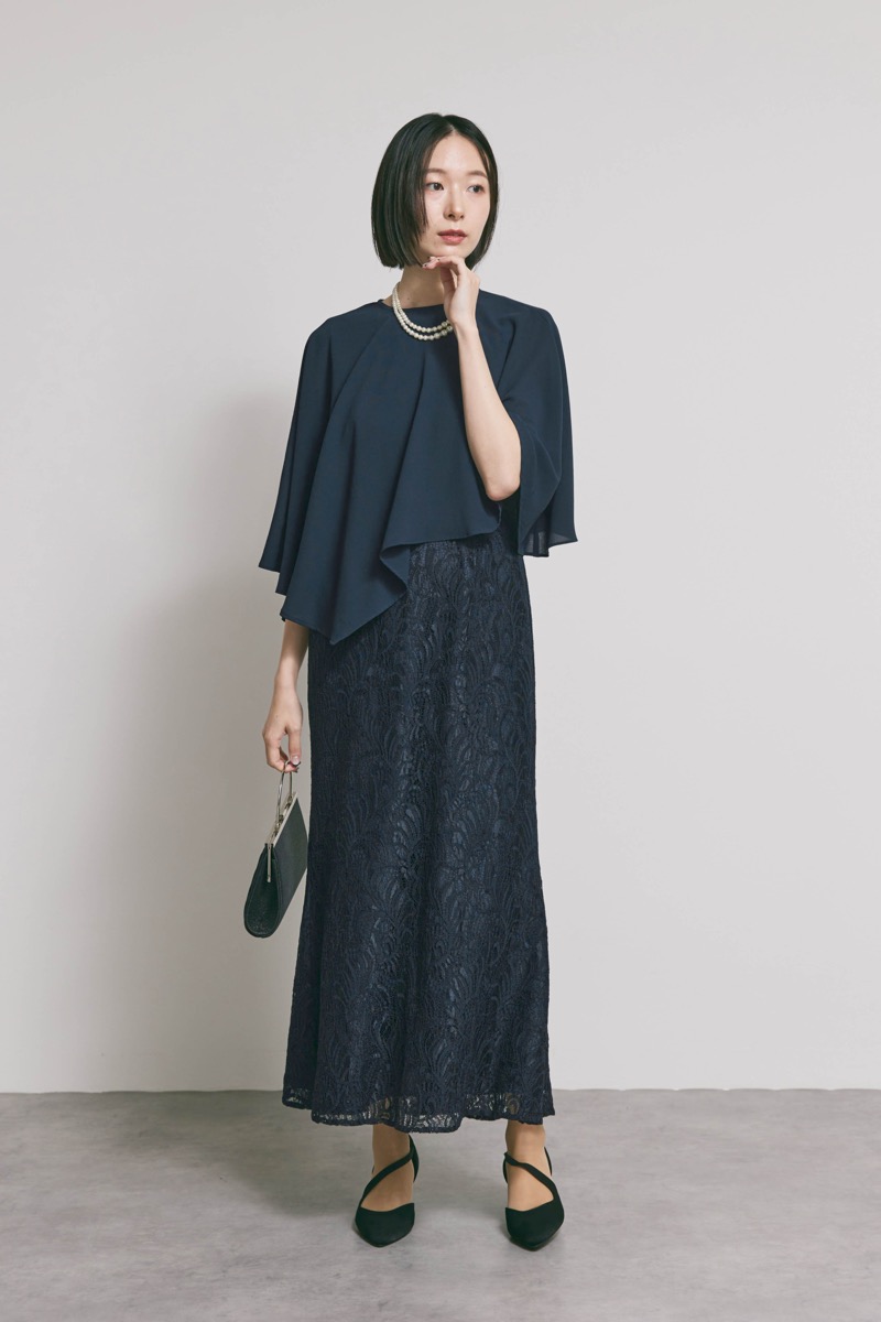 ネイビーのケープレイヤードドレス [ 店頭販売価格 47,300円 ]