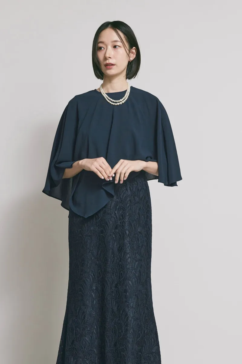 ネイビーのケープレイヤードドレス [ 店頭販売価格 47,300円 ]