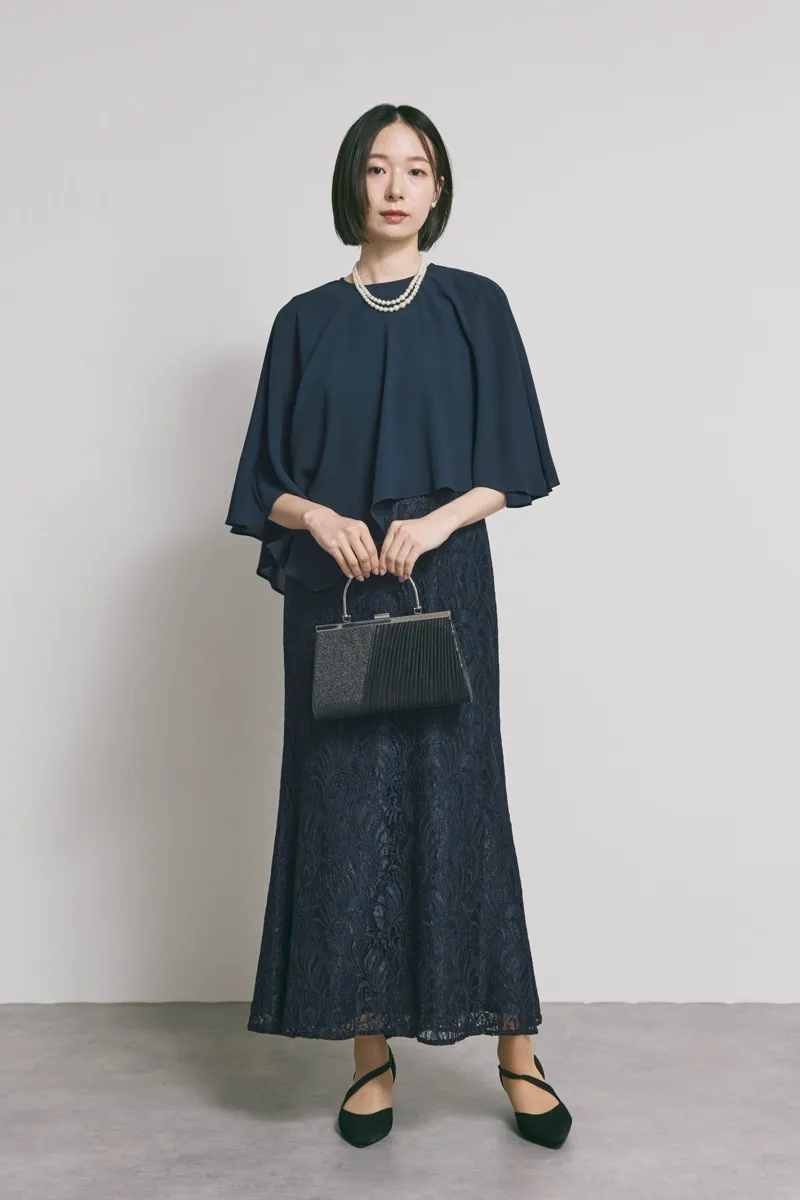 ネイビーのケープレイヤードドレス [ 店頭販売価格 47,300円 ]