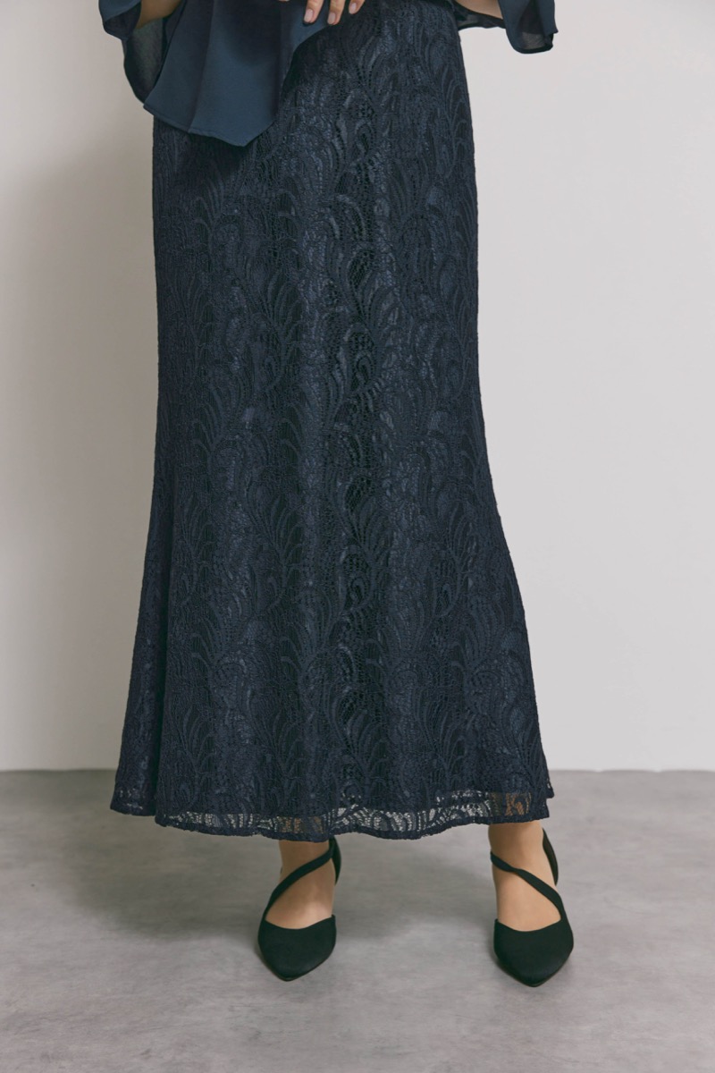 ネイビーのケープレイヤードドレス [ 店頭販売価格 47,300円 ]