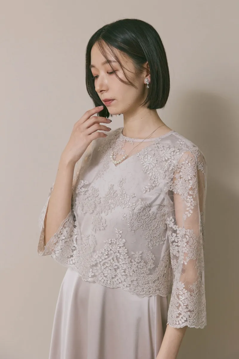 グレージュのシャイニーレースレイヤードドレス [ 店頭販売価格 49,500円 ]