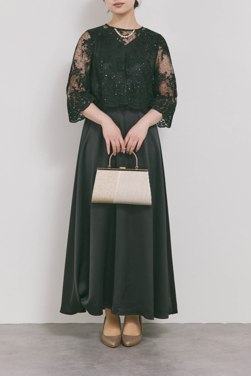 ブラックのシャイニーレースレイヤードドレス [ 店頭販売価格49,500円 ]