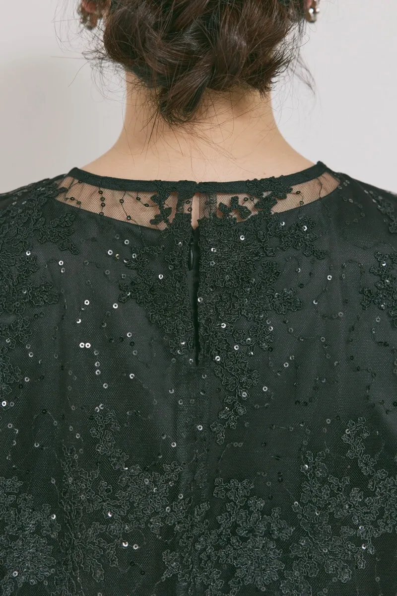 ブラックのシャイニーレースレイヤードドレス [ 店頭販売価格49,500円 ]