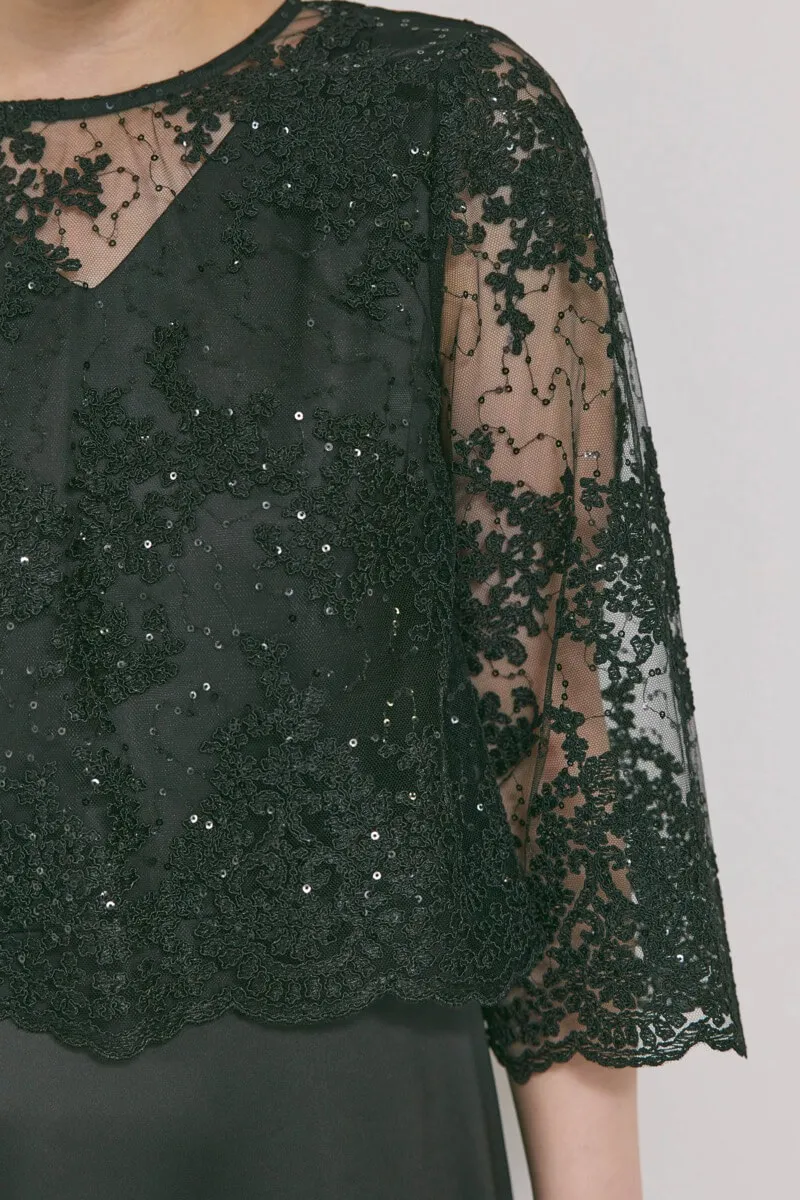 ブラックのシャイニーレースレイヤードドレス [ 店頭販売価格49,500円 ]