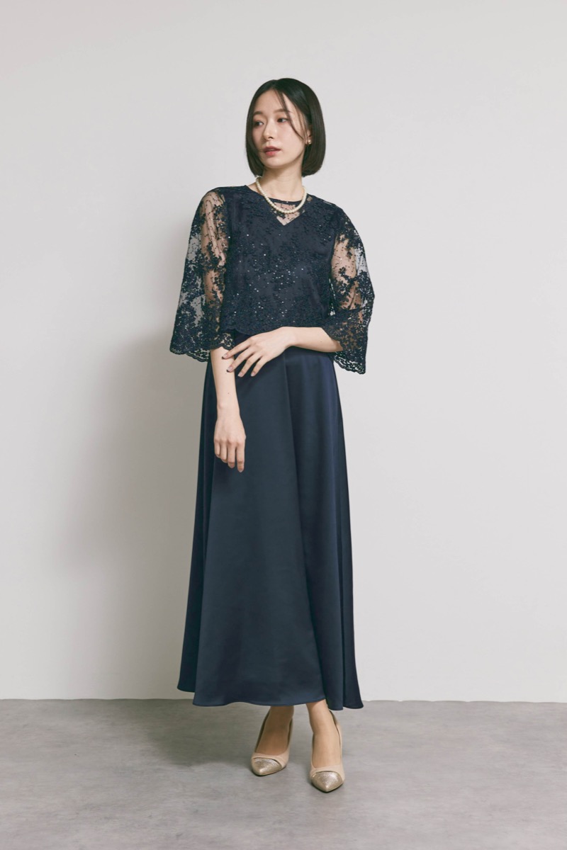 ネイビーのシャイニーレースレイヤードドレス [ 店頭販売価格 49,500円 ]