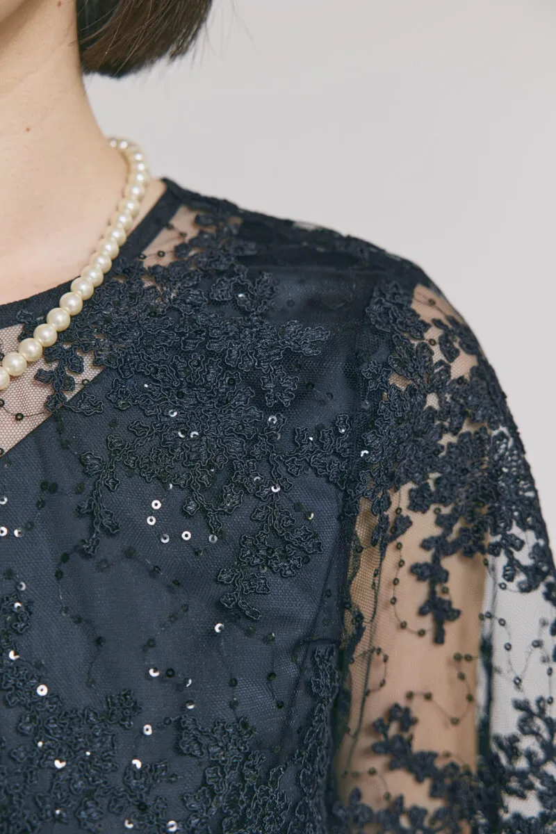 ネイビーのシャイニーレースレイヤードドレス [ 店頭販売価格 49,500円 ]