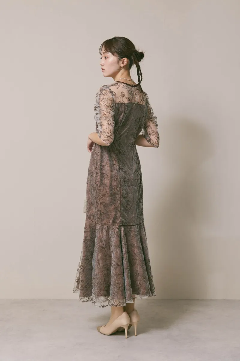 ブラウンのフローラルチュールマーメイドドレス