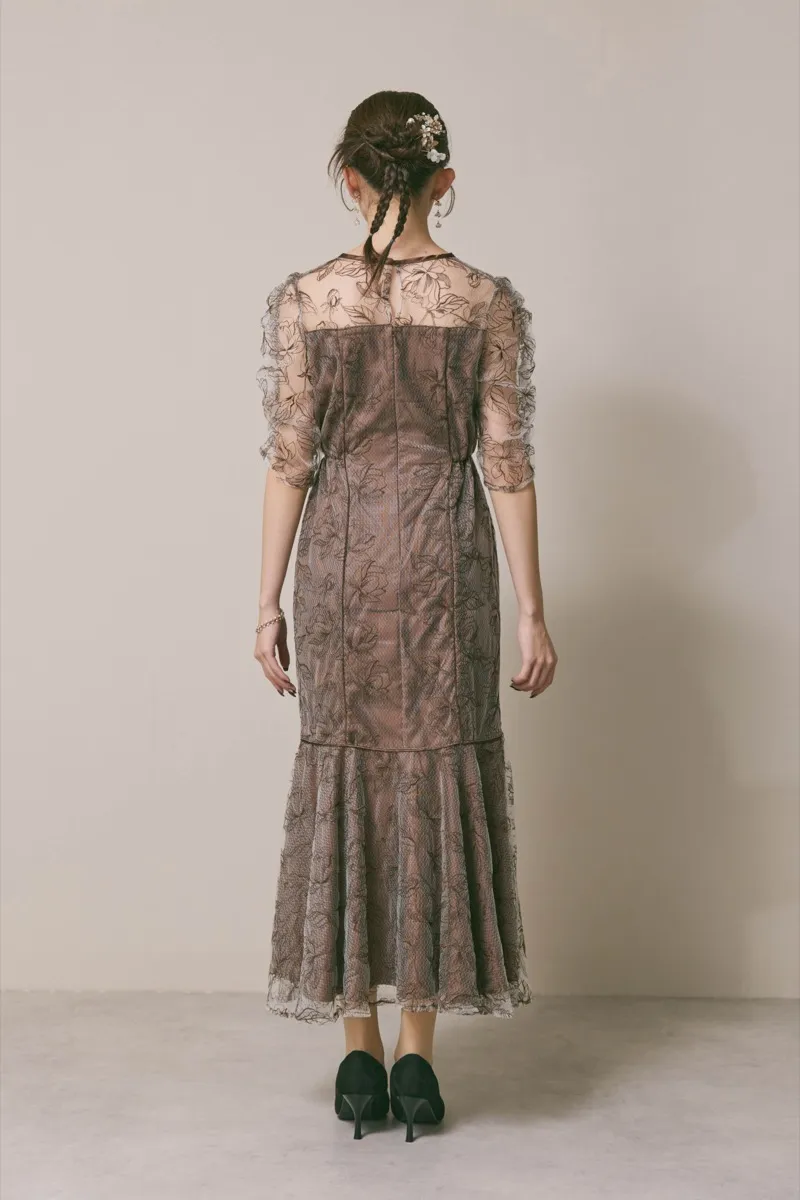 ブラウンのフローラルチュールマーメイドドレス