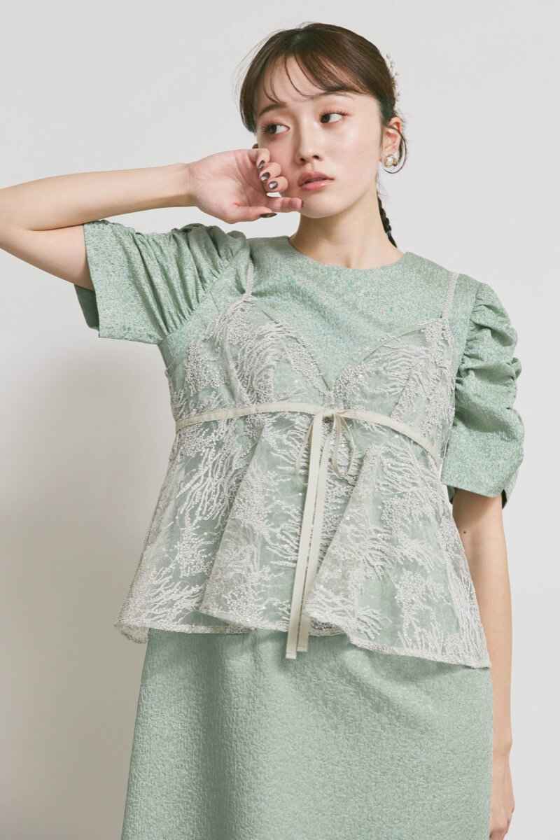 グリーンのスパンコールレースビスチェドレス