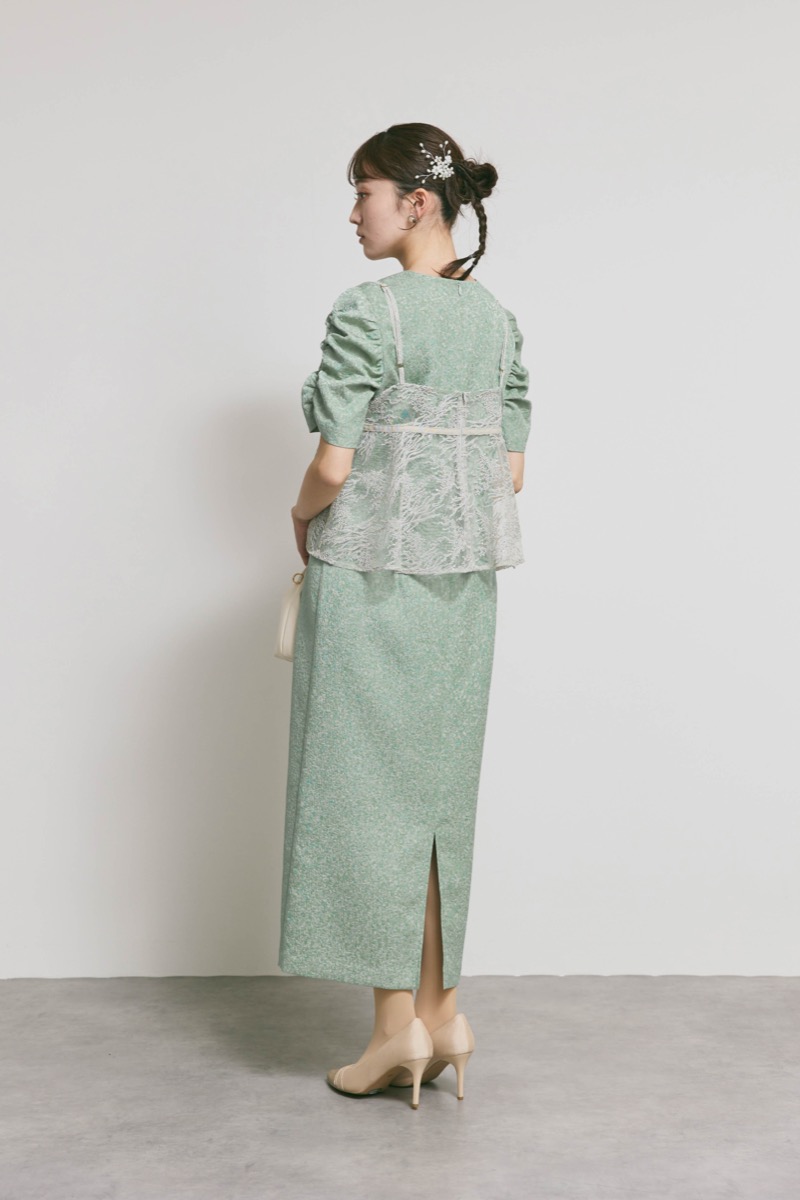 グリーンのスパンコールレースビスチェドレス