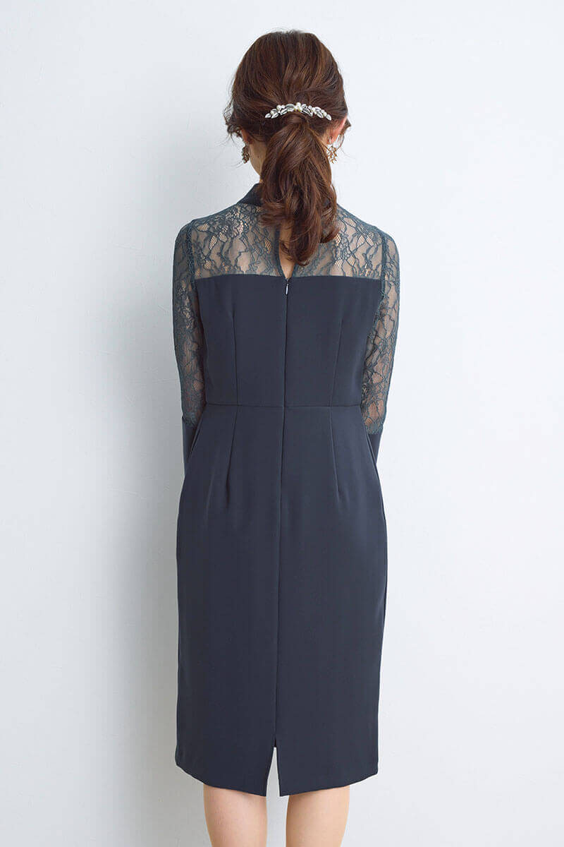 ネイビーのフレアカフスIラインドレス