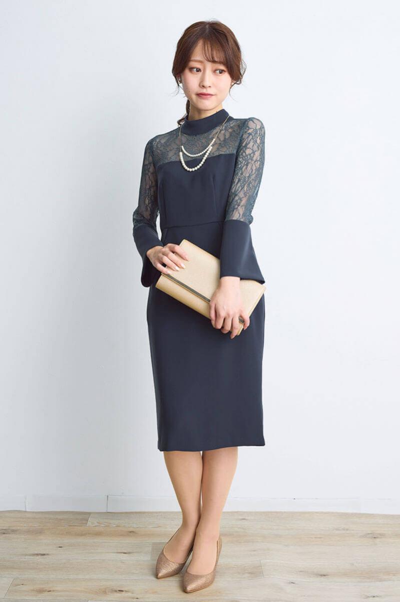 ネイビーのフレアカフスIラインドレス