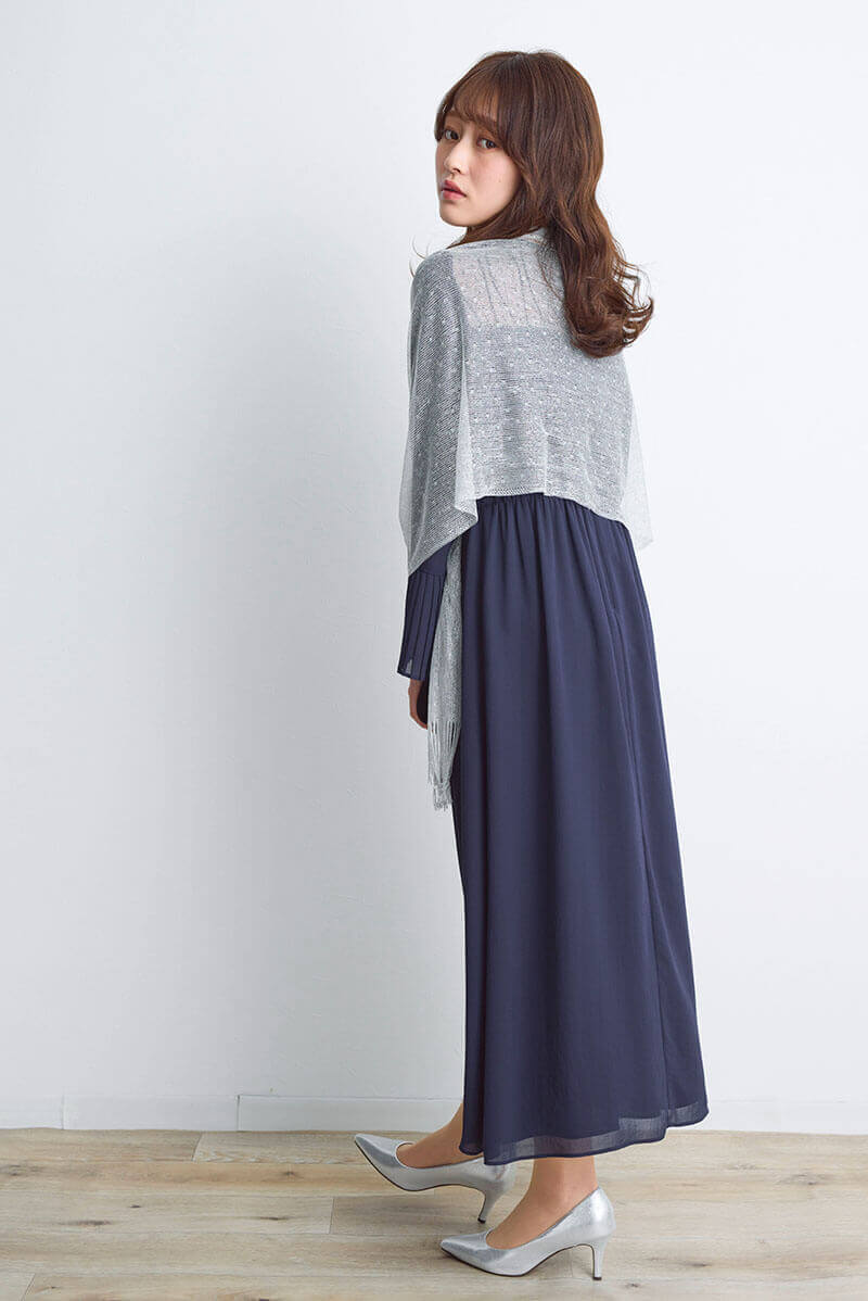 ネイビーのカシュクールシフォンドレス