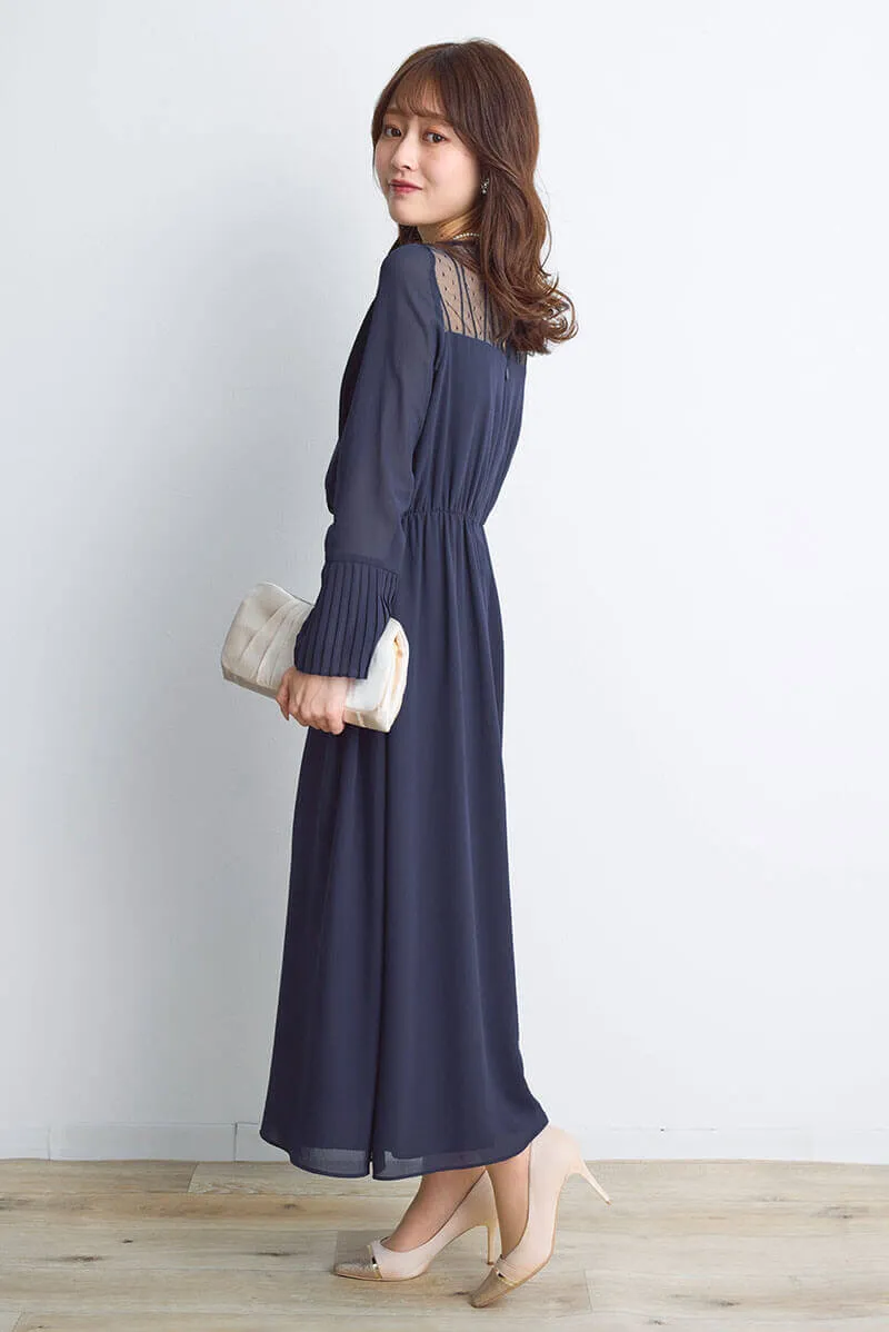 ネイビーのカシュクールシフォンドレス