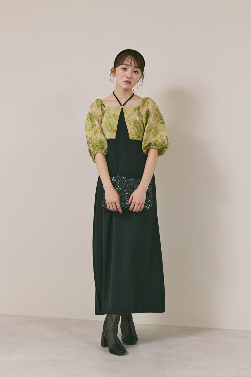 ブラック×ベージュのスイッチングジャガードドレス