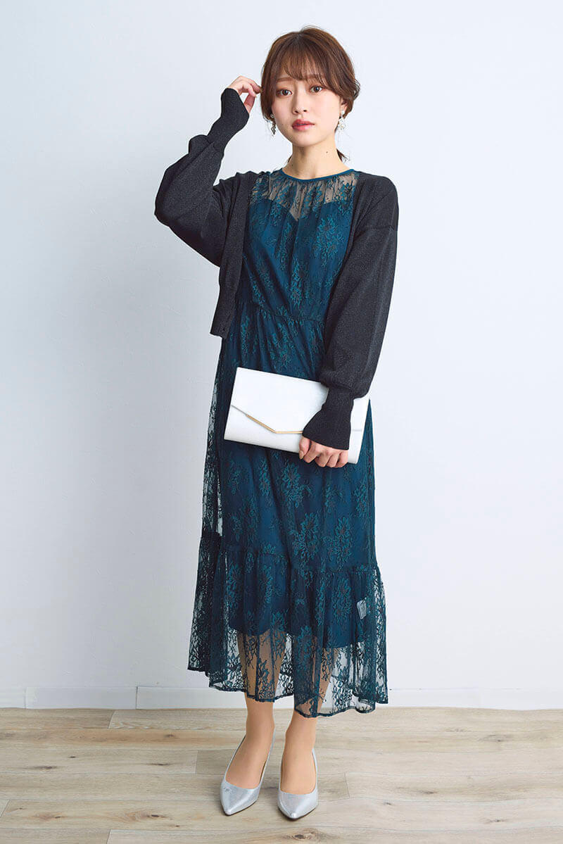 ダークグリーンのオールレース配色ドレス