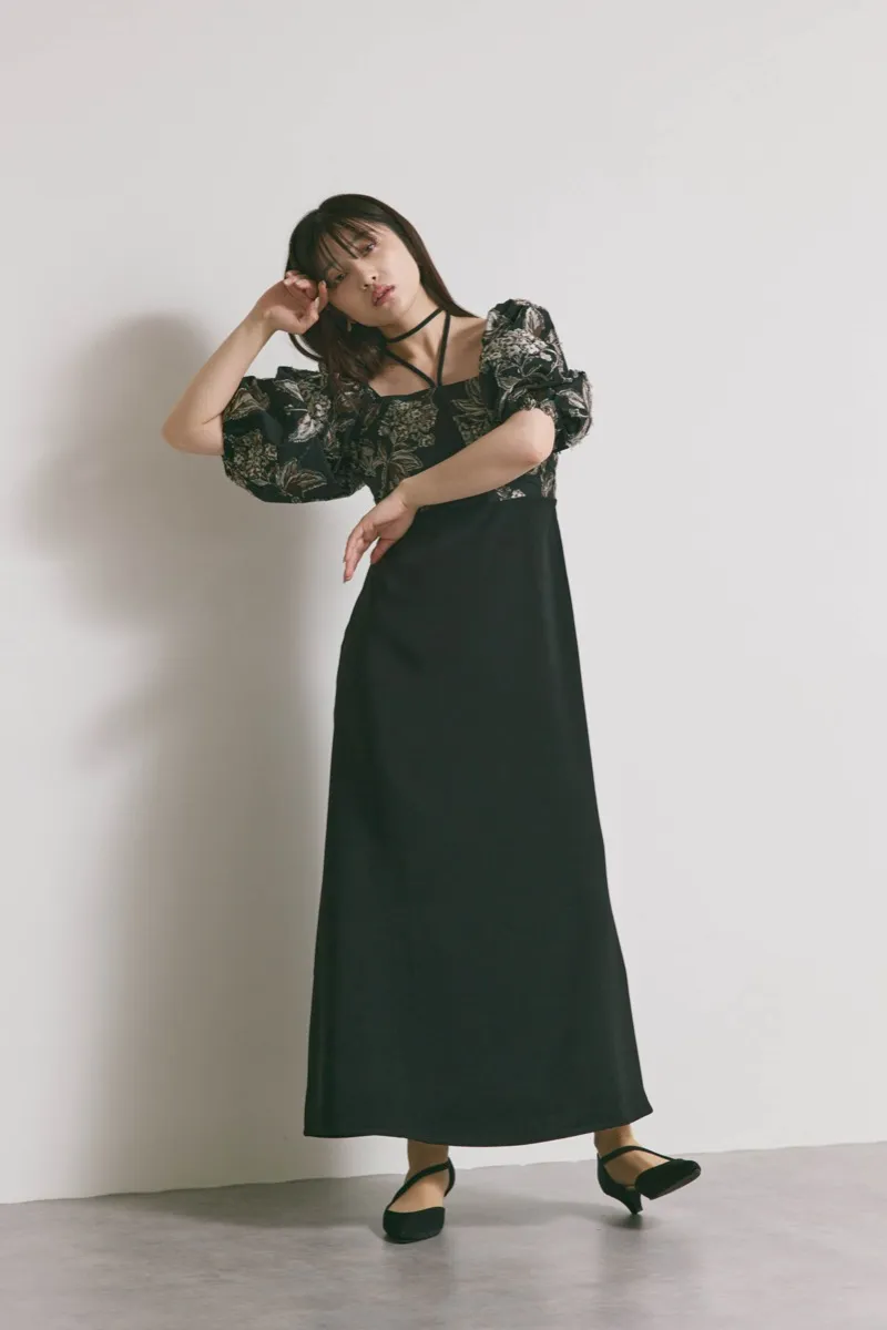 ブラックのスイッチングジャガードドレス