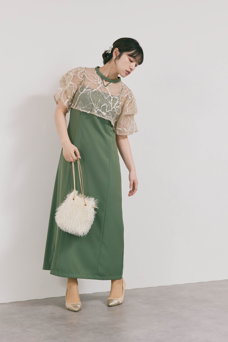 カーキのフラワーモール刺繍ドレス
